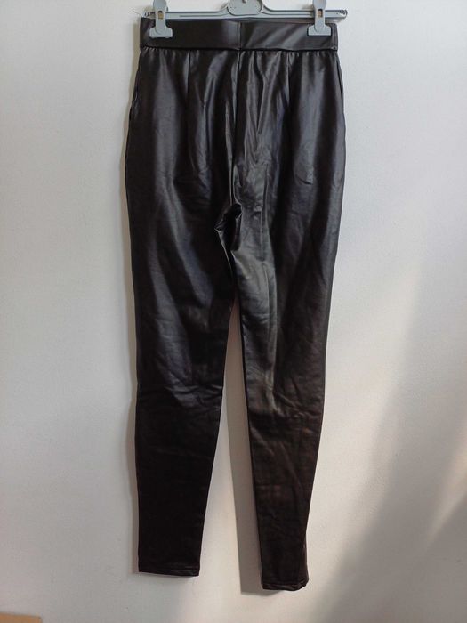 Spodnie, legginsy damskie ala skórzane r. M