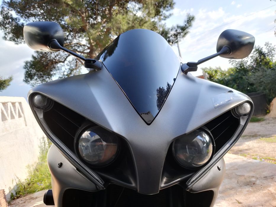 Yamaha R1 crossplane 2013