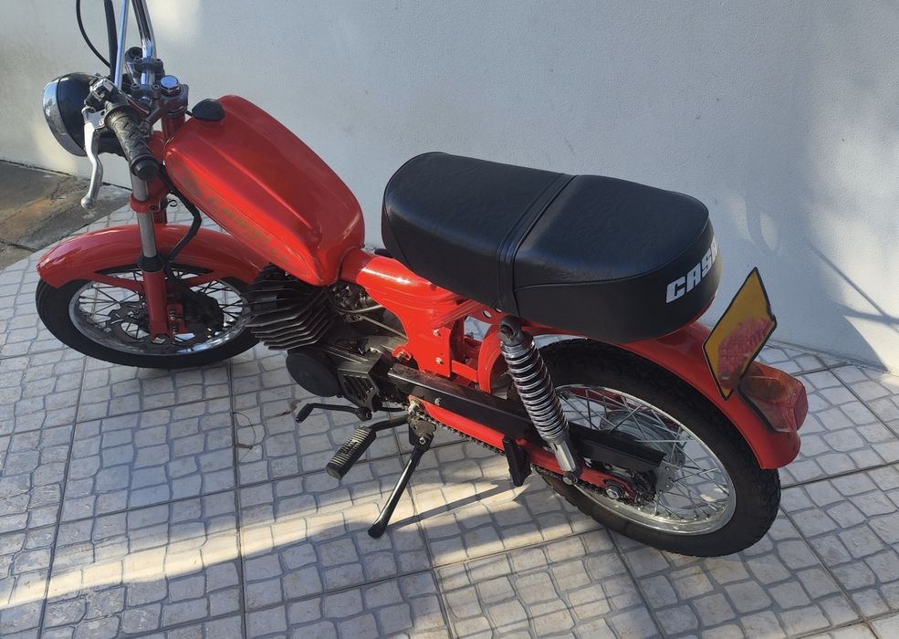 Casal Boss Macal M83