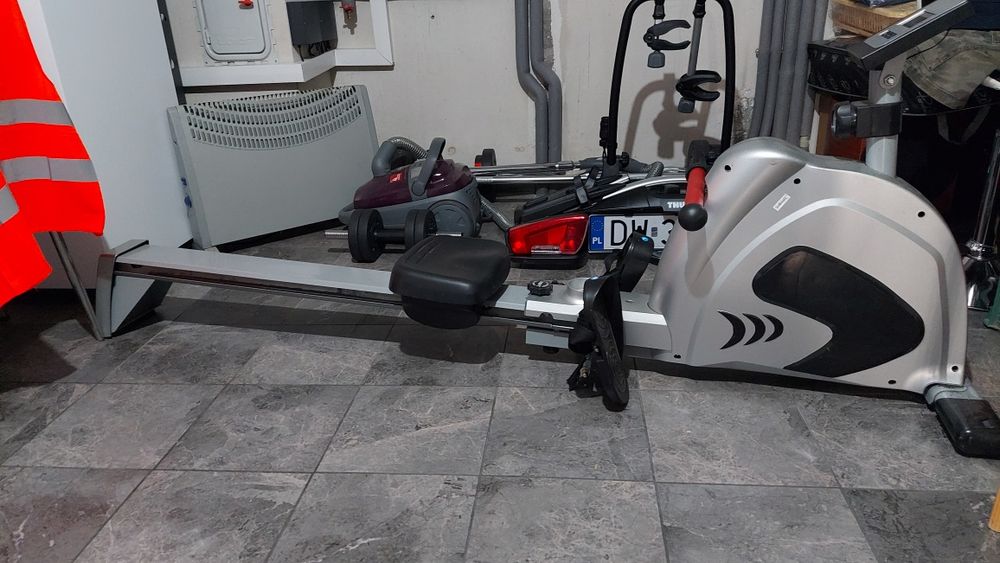 Bieżnia Spirit XT285 + wiosła  i rower stacjonarny gratis