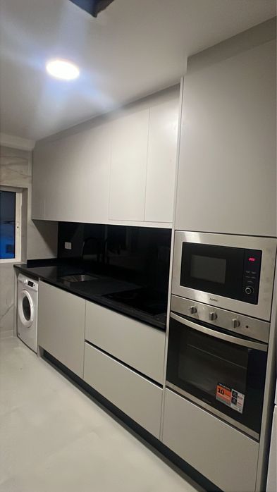 Alugo quarto na costa