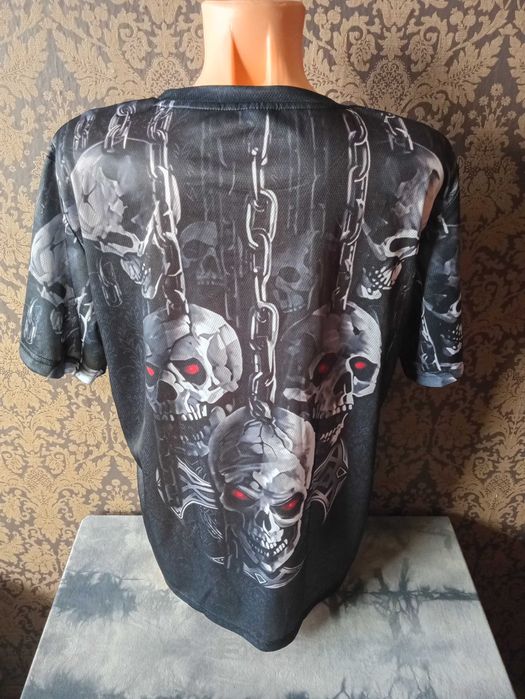 koszulka z nadrukiem czaszka