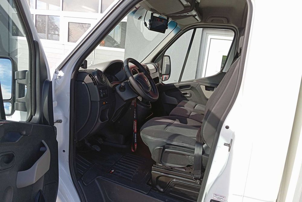 Wypożyczalnia Wynajem Wynajmę Bus CHŁODNIA / MROŹNIA ___3,70X2,0  ___