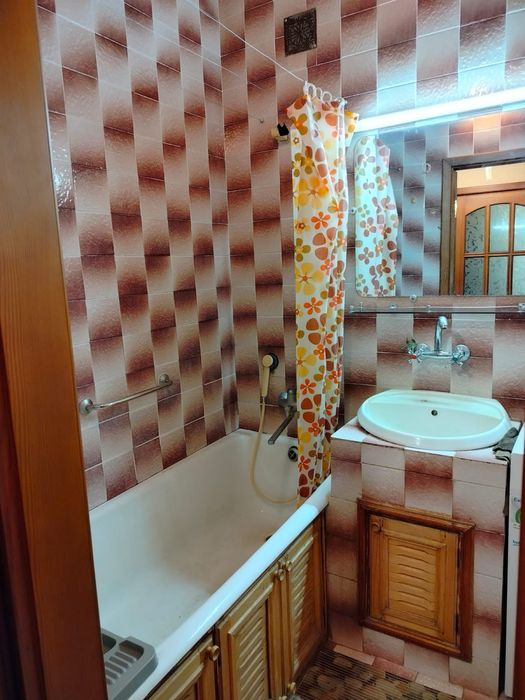 Здам довгостроково !3-кімн квартира!ГАЗ! Градоначальницька Новий ринок!