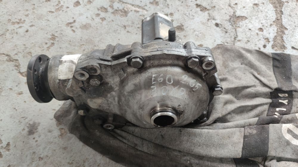 BMW e60 3.0xd reduktor przedni 2.65
