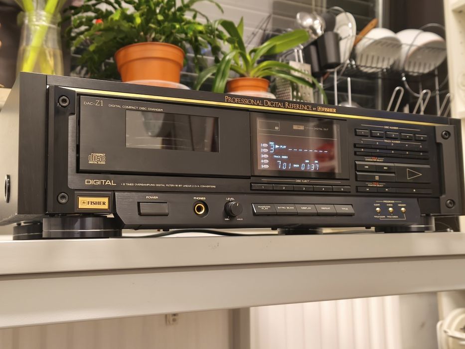 Hi-End CD програвач Fisher DAC-Z1 ! Вага 9,5 кг ! ЦАП 2 х PCM58 ! Ідеальний стан !