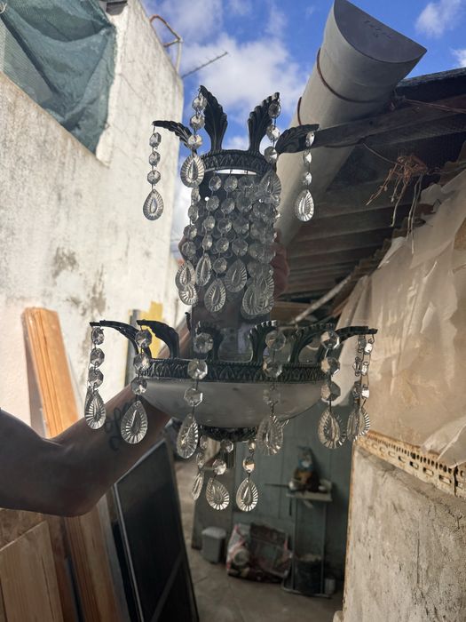 Vendo 2 caderiros antigos em bom estado,