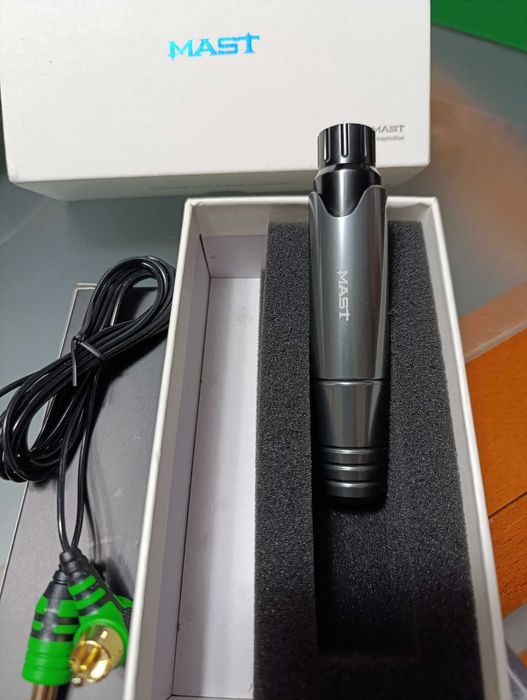 Caneta e bateria de tatuagem