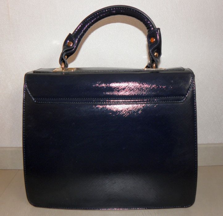 Granatowa torebka DUNE