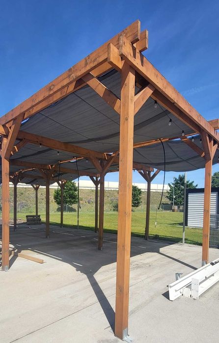 OKAZJA! PERGOLA DREWNIANA 14,1 x 7,2 m (102 m²) z systemem zraszania - 8 pól