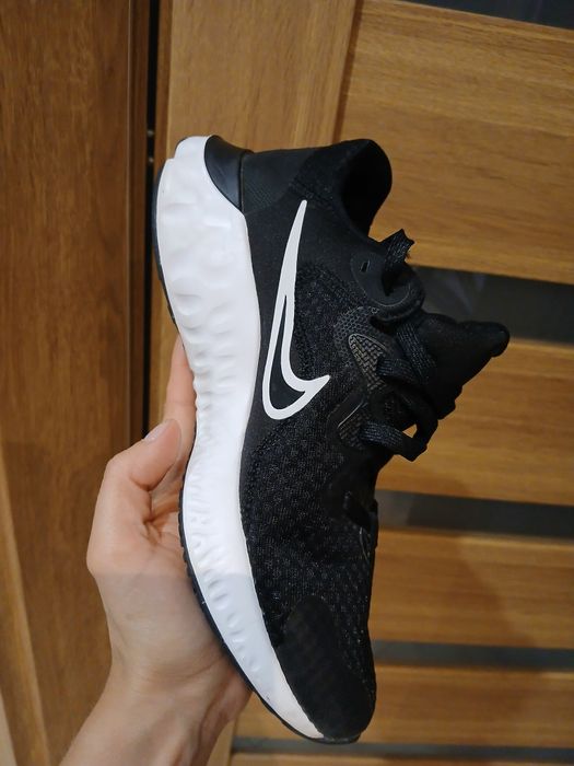 Buty nike renew  38