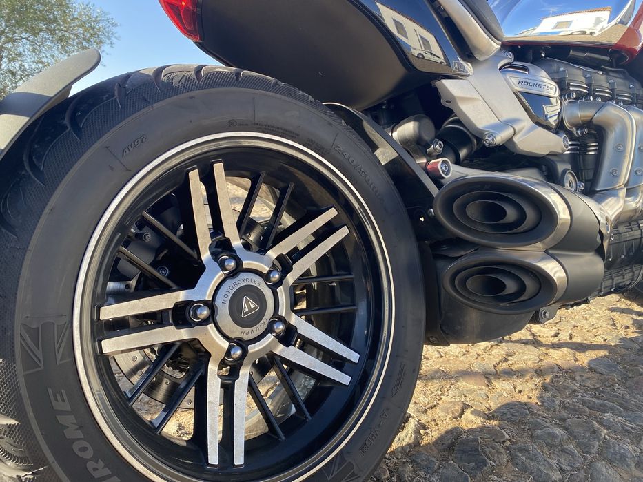 Triumph Rocket III GT, edição limitada Chrome Edition