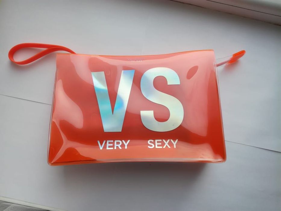 Косметичка  Victoria Secret Вікторія Сікрет