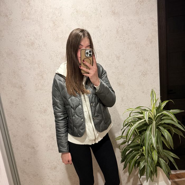 Жіночий одяг .Джинси ZARA.Sinsay.Bershka.