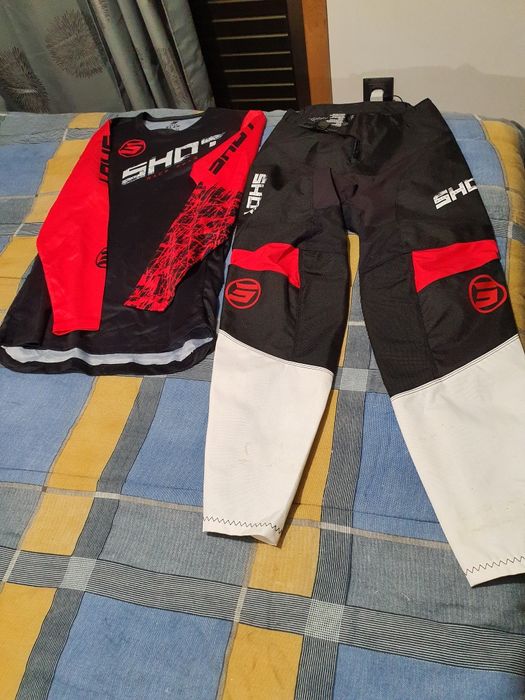 Fato de motocross junior e protetores