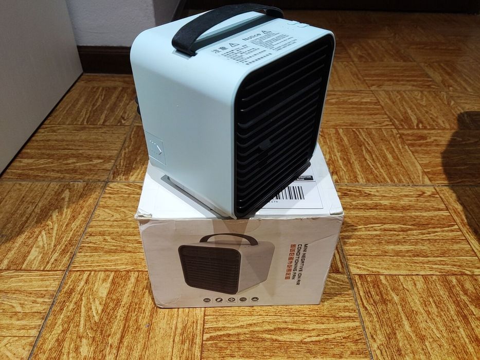 Mini ar condicionado/ventoinha como novo