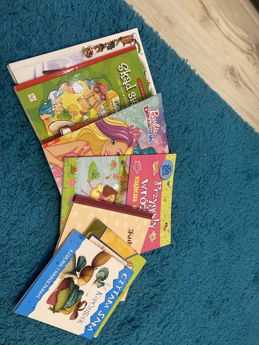 Plecak poczatkowe klasy plus ksiazki  oddam