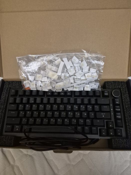 Клавиатура игровая GAMEPRO MK160B +подарок( мышка HATOR PULSAR2)