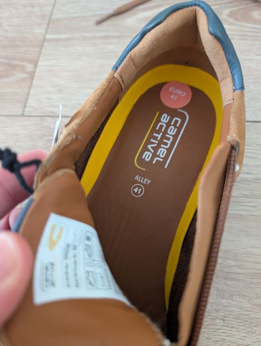 Шкіряні оригінальні кросівки Camel Active 41 p. 25.-26 см.
Нові, з