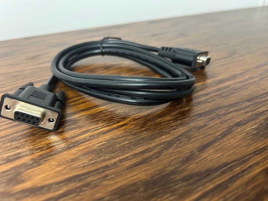 Kabel szeregowy DB9 RS232 COM F-F czarny
