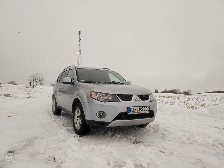 Разборка Митсубиши  Оутлендкр XL 2008 года 2.4 бензин АКПП