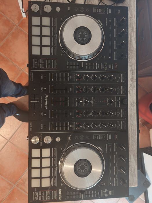 Pioneer DDJ-SX  usada