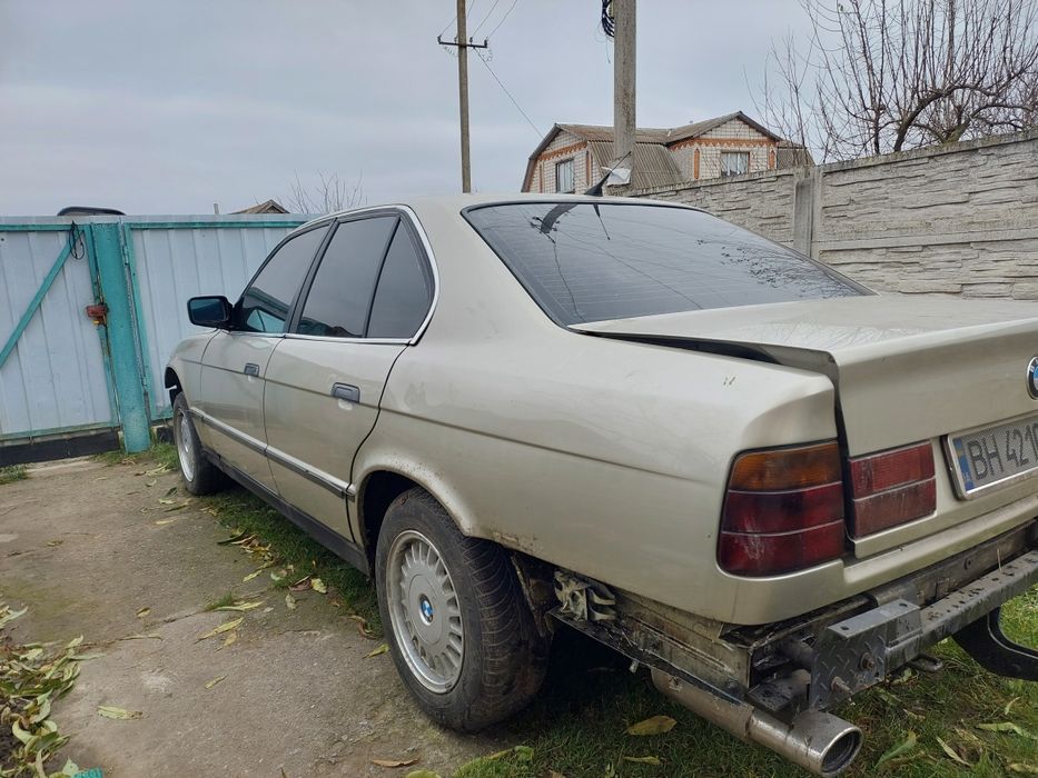 Продам авто BMW34