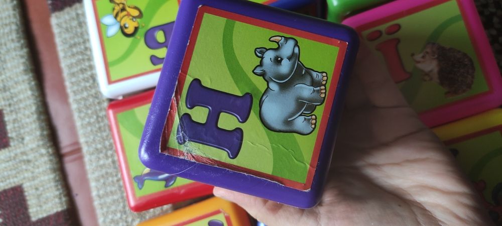 Розвивальні кубики з алфавітом