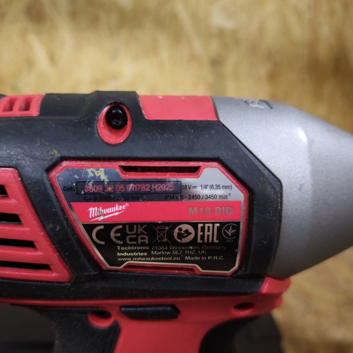 Wkrętarka zakrętarka Milwaukee M18 BPDN BID 2X4.0AH ŁADOWARKA