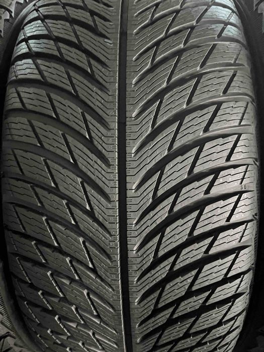 235/40/18 R18 Michelin Pilot Alpin 5 4шт нові зима
