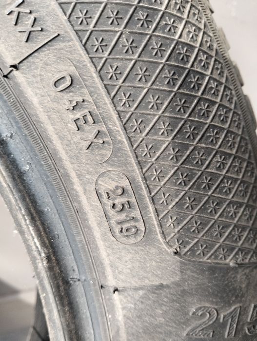 Opony zimowe 17/60/215  3szt za 70zl