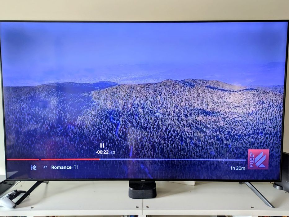 Samsung Crystal UHD TU7005 75 (189cm)