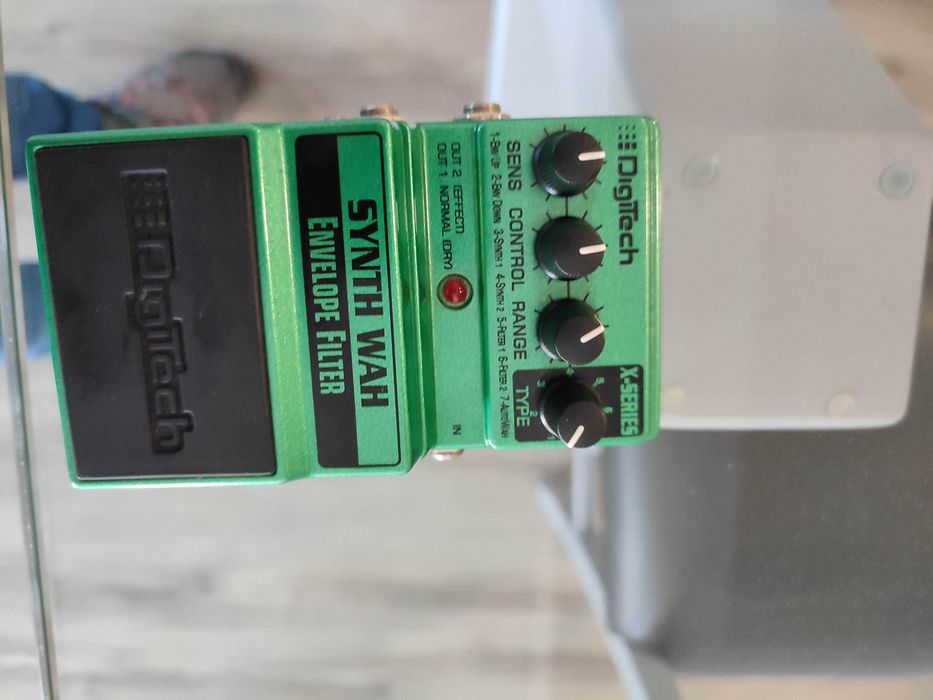 Pedal DigiTech Synth Wah (Guitarra)