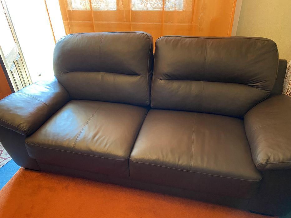 Sofa em Pele Sintética Castanho Chocolate Casa Sala Relax