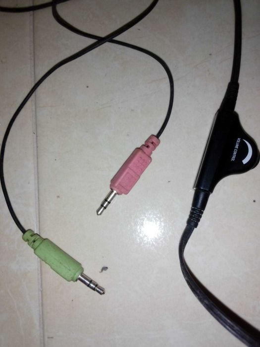 auscultadores com e sem microfone antigos