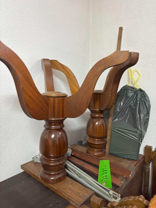 Conjunto mesa jantar + 6 cadeiras estilo clássico