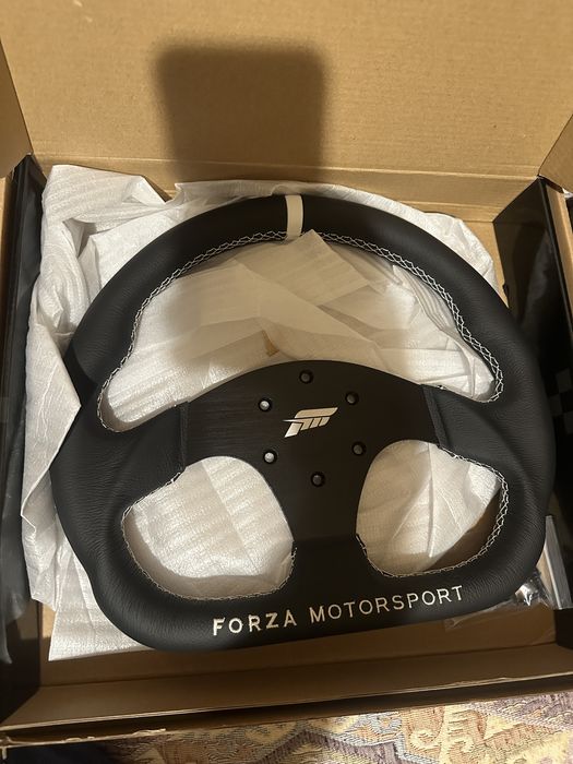 Ігровий руль для консолі fanatec forza motorsport