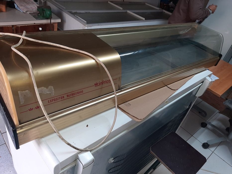 Vitrine refrigerada de balcão