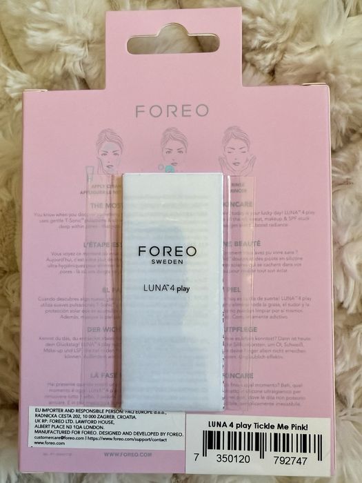 Foreo Luna 4 Play - Facial cleansing brush