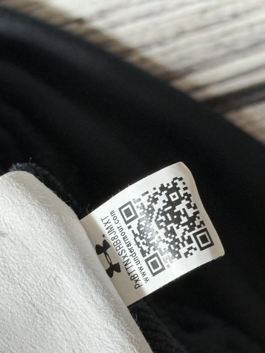 Кофта Under Armour оригинал размер M чёрная