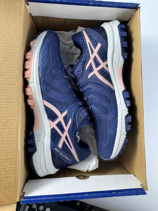 Nowe sneakersy damskie sportowe ASICS GEL-FujiAttack 5 granatowe 35,5