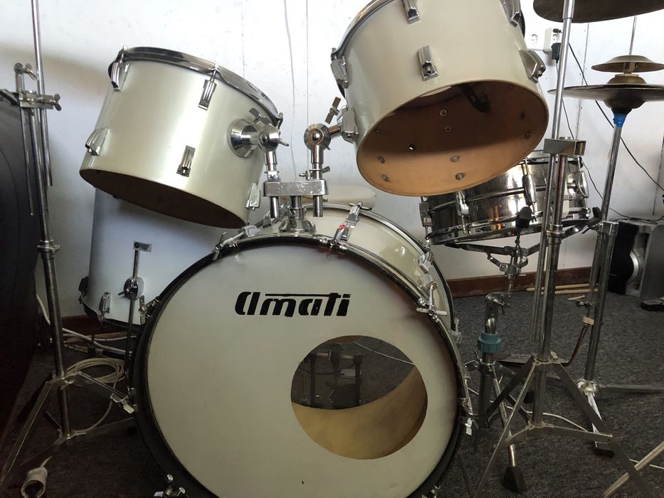 Ударна установка Amati