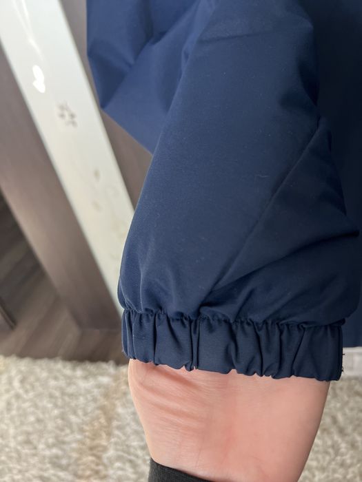 Зимова куртка Adidas розмір S-М