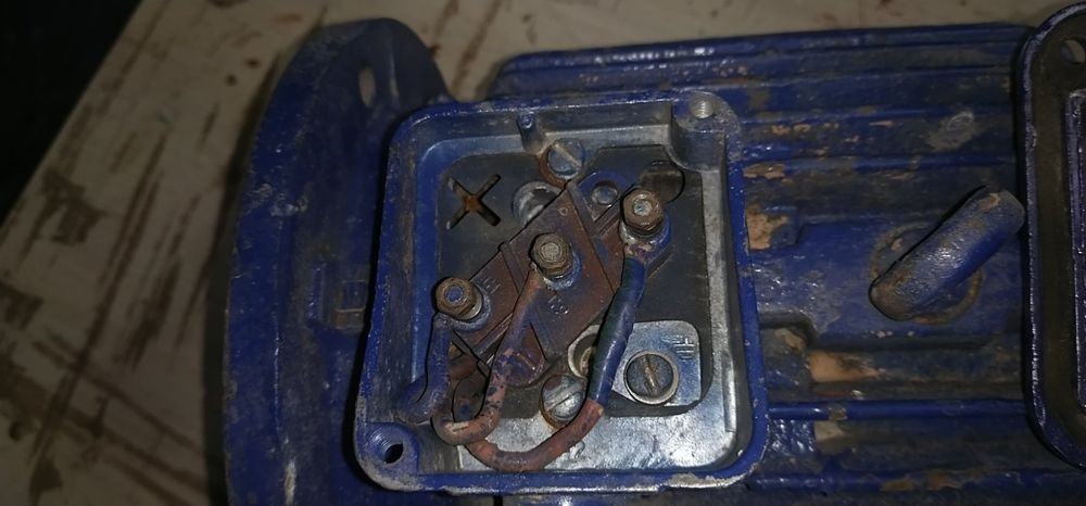 продам электродвигатель