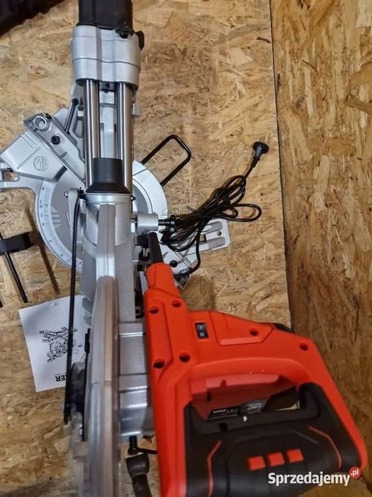 Piła ukośnica likwidacja sklepu