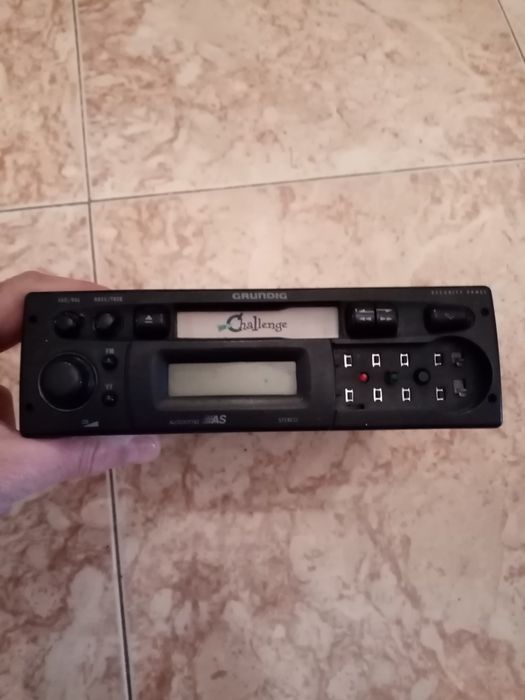 Autoradio gruding.            .