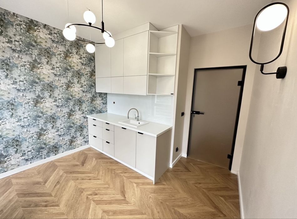 Wynajmę gabinet w centrum Legnicy w nowym apartamentowcu  winda