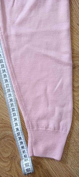 Nowy różowy sweter wełniany wełna 100% pure new wool