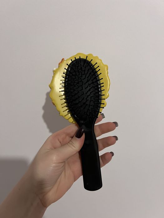 Nowa, designerska szczotka do włosów. Idealna na prezent!