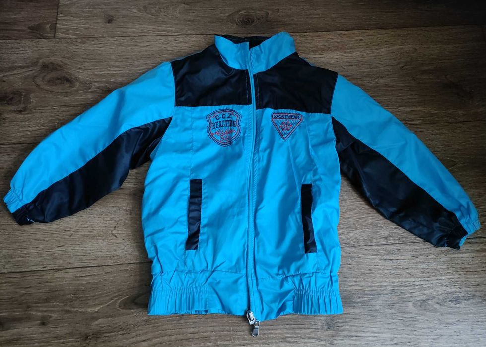 Курточка детская на 5 лет